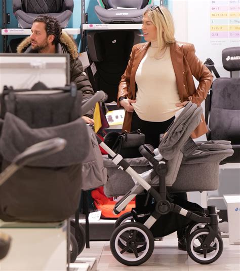 Pregnant Frankie Essex Out Shopping In Chelmsford Hawtcelebs