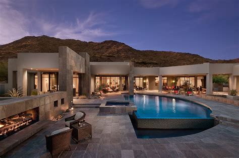 Camelback Contemporary By Calvis Wyant Luxury Homes Luxury Modern