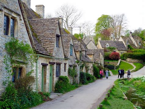 11 Beautiful Cotswolds Villages You Need To See To Europe And Beyond