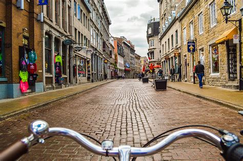 A Guide to Biking in Montreal, Quebec | Momentum Mag