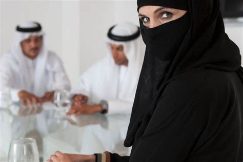 Saudi Wife Divorces Husband Because He Is Too Short And She Cant Bear