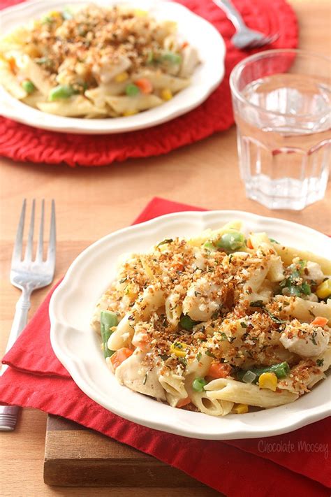 Place the potatoes and carrots in a large sauté pan or skillet. Chicken Pot Pie Pasta