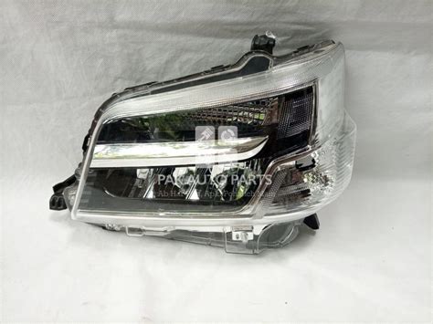 Daihatsu Hijet Headlight Pakautoparts