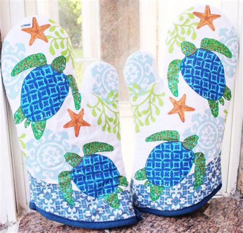 Double oven gloves heat resistant thick padded cooking mitts kitchen potholder. Thick And Anti-hot Microwave Oven Gloves-04
