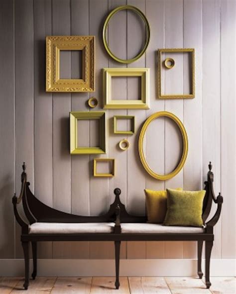 30 Amazing Picture Frame Clusters
