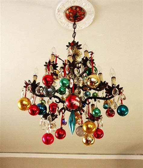 40 Stunning Christmas Chandeliers Art And Home