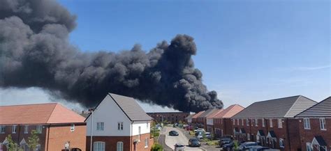 In Pictures Huge Fire Rages At Industrial Park Crews Are Still