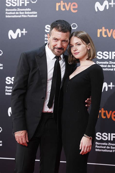 Antonio Banderas And Melanie Griffiths Daughter All About Stella
