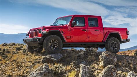 2020 Jeep Gladiator Review The Wrangler Pickup That Does It All Cnet