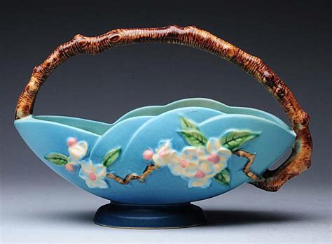 Roseville Pottery Identification and Value Guide