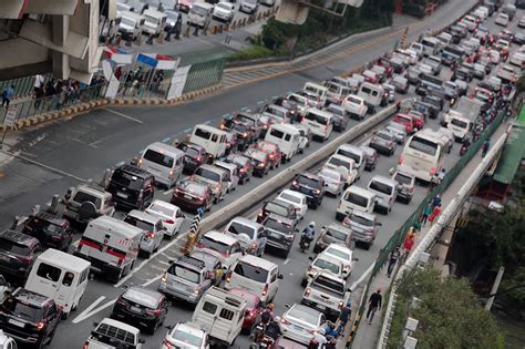 Mmda Warns About 10 Heavier Traffic Due To Christmas Rush