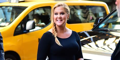 Watch Amy Schumer Shut Down A Sexist Heckler Amy Schumer Comedy Show In Stockholm