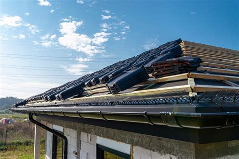 Pokrycia dachowe przegląd najlepszych materiałów i rozwiązań na dach