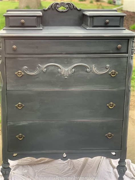 Learn How To Paint Furniture With Black Chalk Paint This Step By Step