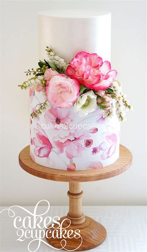 Cake designers are coming up with intricate, gorgeous cakes that can edible flowers are the #1 top trend among the latest birthday cakes. 2017 Wedding Cake Trends - Dipped In Lace
