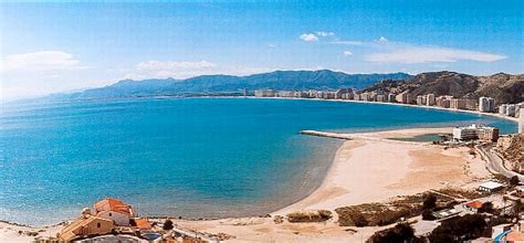 Ein romantisches wochenende am strand. Willkommen in unserem Haus in Spanien