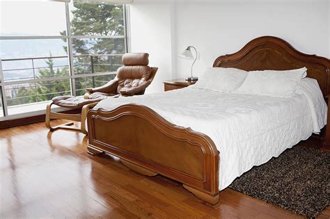 Discover our range of bedroom carpets at tapi. Pros and Cons of Laminate Flooring in Bedrooms