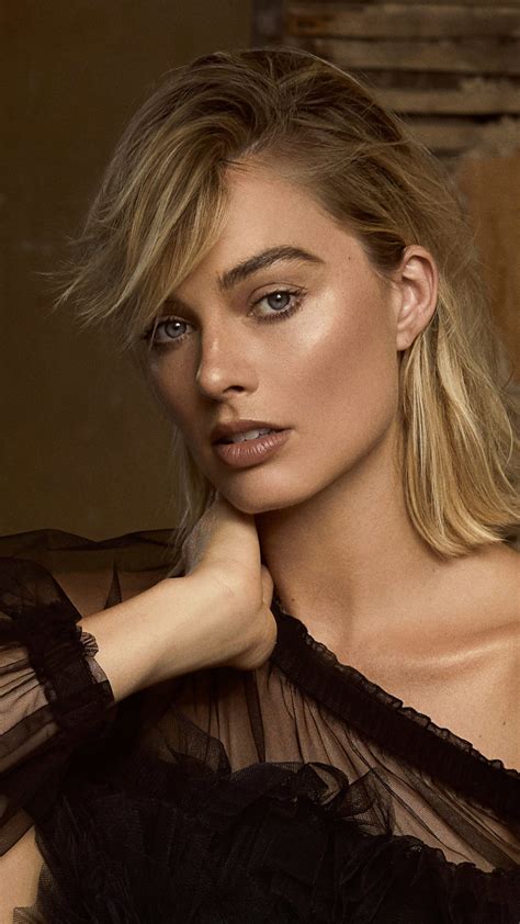 You can download this exclusive desktop wallpaper using the links above. Margot Robbie 2019 4K Ultra HD Mobile Wallpaper