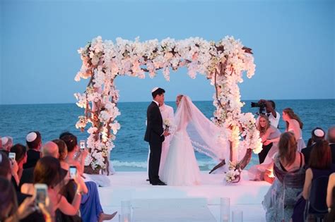 Also we can assist with limousine service, professional choose the most affordable hawaii beach wedding packages and plans for a truly memorable event without all the stress and worry that can come with. Sunset Beach Wedding at the Banyan Tree Mayakoba ...