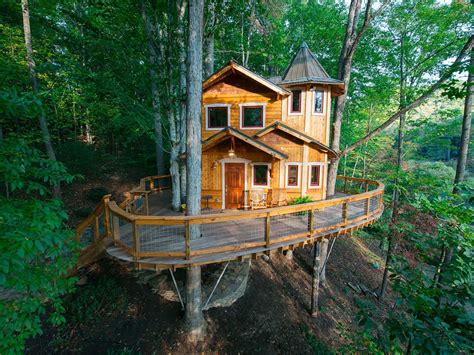 Vacation Rentals 10 Epic Treehouses To Rent For The Night Money