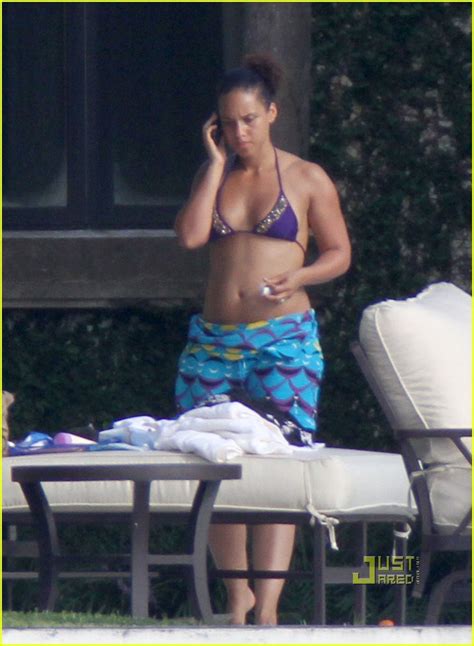 Alicia Keys Bikini Bod In Miami Photo 2563372 Alicia Keys Bikini