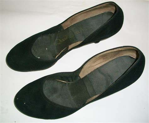 Vintage Late 1940s Early 1950s Black Suede Shoes Etsy