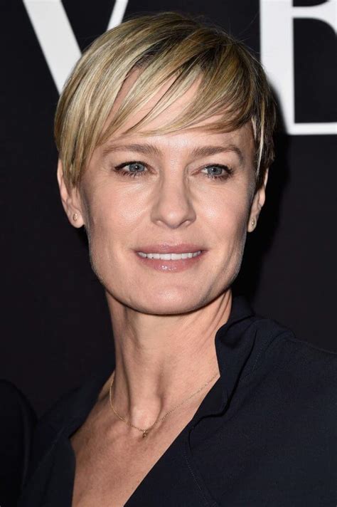 Flattering Short Hairstyles For Square Faces You Need To See