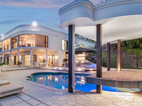 Hollywood Hills Meets The Gold Coast Hinterland In Tallai Mansion