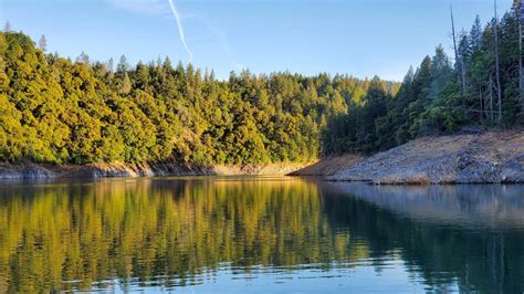 Solve Squaw Creek Lake Shasta Jigsaw Puzzle Online With 18 Pieces
