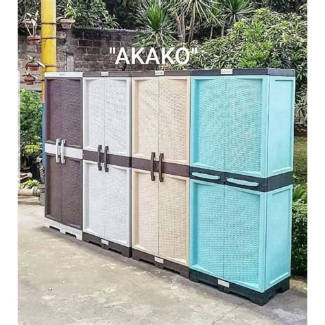 Selain itu kamu pun nggak perlu takut pakaianmu bau dan lembap, sebab lemari plastik dijamin bebas jamur. Jual BESAR - LEMARI PAKAIAN PLASTIK GAMIS GANTUNG MOTIF ...
