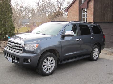 Toyota's homage to the great american suv is obvious at first glance. 2008 Toyota Sequoia ii - pictures, information and specs - Auto-Database.com