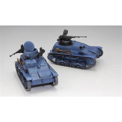 限定商品1 35スケールプラモデルガールズ パンツァー リボンの武者 九四式軽装甲車 鬼チーム スーパー改無人砲塔仕様 2台セット