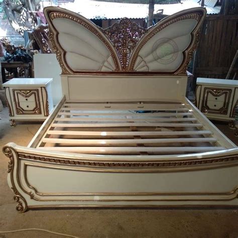 Get to know sophie paterson interiors and their gold looks really nice wherever you add it. Luxury Bedroom Furniture - Furniture Manufacturer Jepara ...