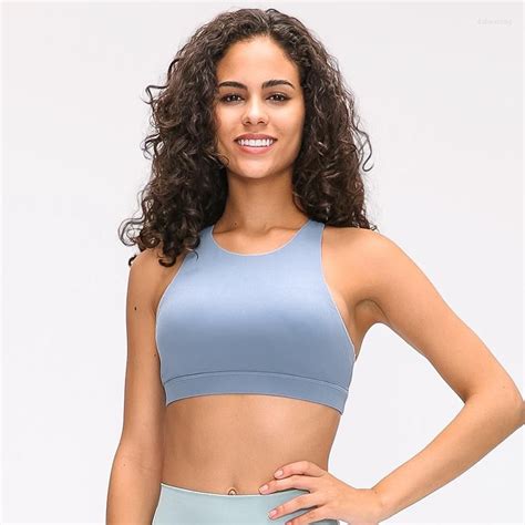Yoga Outfit Nwt 2022 High Neck Running Bras With Build In Bra Naked Feel Fabric Top Women Cross