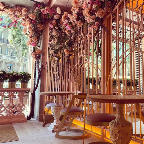 Bloom el nuevo restaurante de Salvador Bachiller es el más florido romántico y bonito de Madrid
