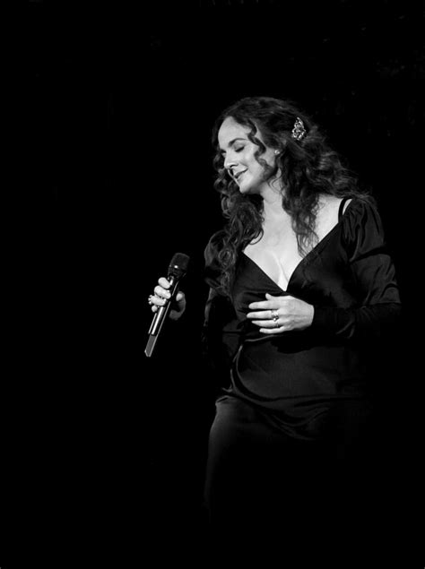 Review Melissa Errico Continues An Even Grander Affair With Throngs Of