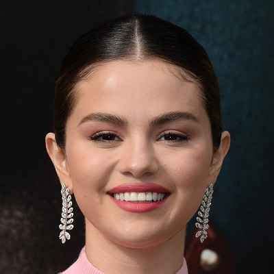Selena Gomez Bio Age Net Worth Height Single Nationality Body