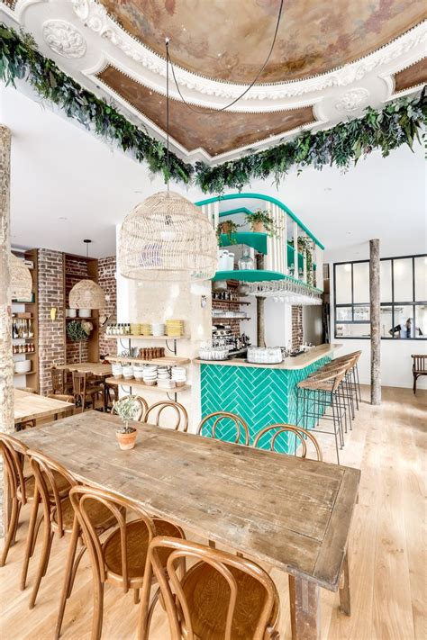 Transformer votre intérieur selon vos envies, ih studio, agence d'architecture d'intérieur, est à votre écoute pour agencer et décorer votre chez vous, vos espaces professionnels selon vos attentes. Intérieur du restaurant | Architecte interieur, Architecte ...