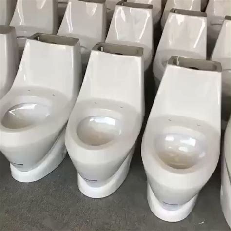 Malaysia All Brand Toilet Bowl One Piece Human Toilet Buy ワンピーストイレマレーシアすべてブランド便器人間のトイレ