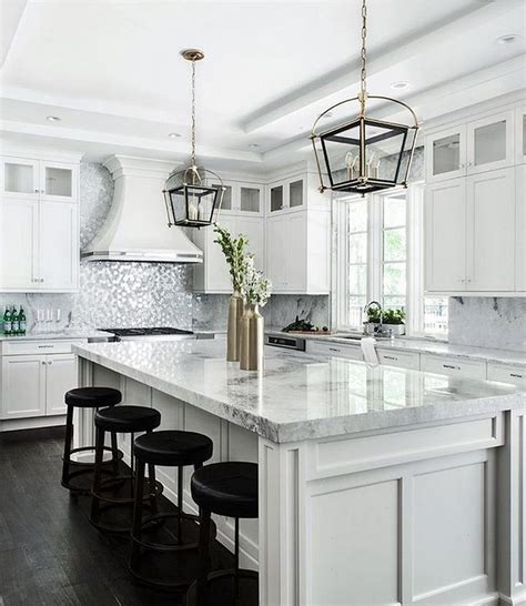 34 Lovely Luxury White Kitchen Design Ideas Looks Classy White