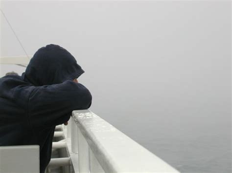 Aesthetic photo chair pink photos furniture home decor pictures decoration home room decor. Tak Selamanya Cowok Selalu Terlihat Tegar Dan Kuat 10 Hal Ini