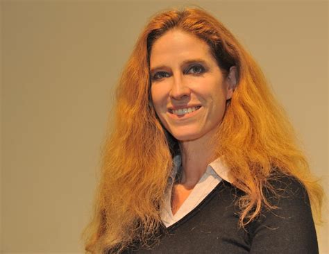 Book cover of ursula poznanski's erebos, showing an eye against a red background]. Interview mit Ursula Poznanski | Kriminetz