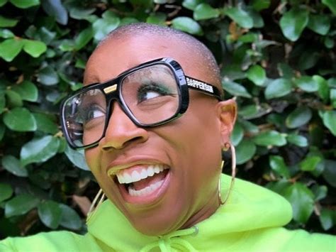 Aisha jamila hinds is an american actress who is best known for her roles on the tv shows 'the shield' and 'true blood'. Aisha Hinds - Bio, Husband, Movies and TV Shows, Is She Gay?
