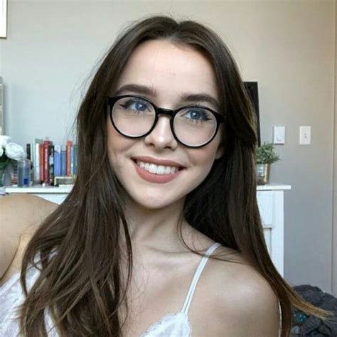 Pin By Just4enjoyment On Girls In Glasses Cute Girl With Glasses