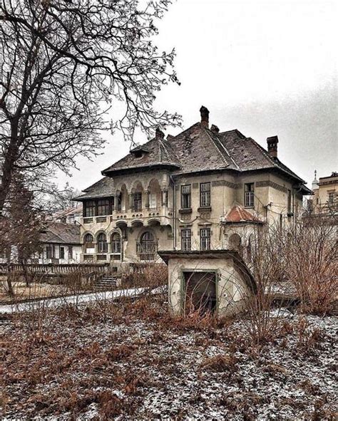 See more ideas about abandoned, abandoned places, abandoned houses. Abandoned beauty in Romania 640x640 | Abandoned places ...