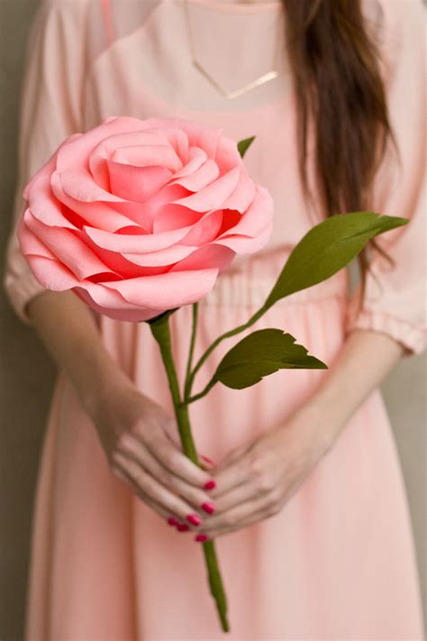 This is an original designed, modeled after an actual peony picked from my garden. 25+ Paper Flower Crafts | NoBiggie