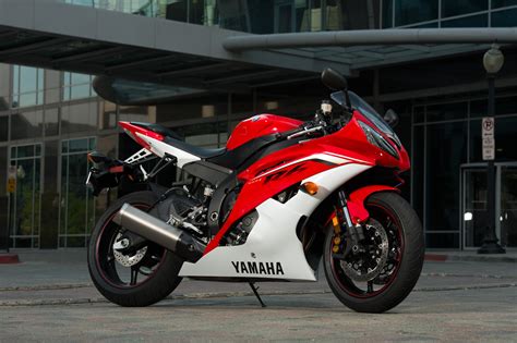 Page 2 parts list symbols • the star mark (*) means that the part is included in the kit set and is a genuine yamaha part. YAMAHA YZF-R6 specs - 2010, 2011 - autoevolution