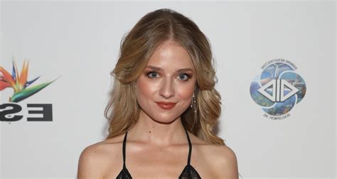 Agt S Jackie Evancho Reveals She Has Bones Of An Year Old Due To