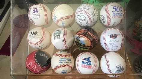 Shreveport Estate Sale Sports Memorabilia Includes Joe Frazier Gloves