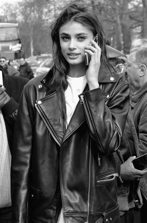 Chanel Et Vogue — Ccamcab Taylor Hill Call You Taylor Hill Taylor